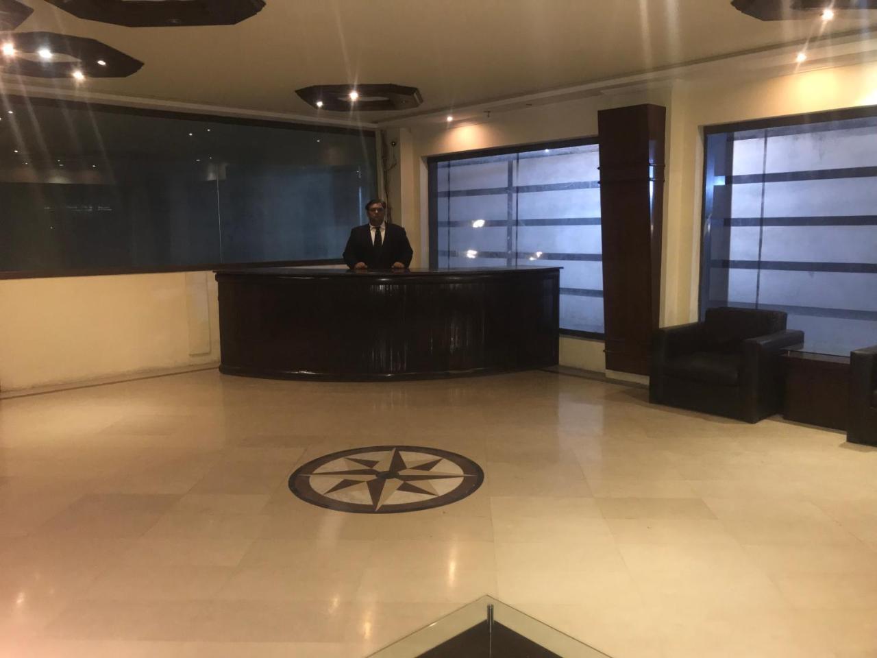 Seven Starshotel Lahore Eksteriør bilde